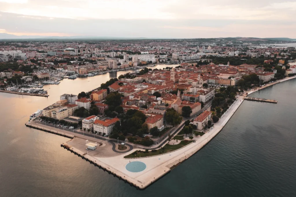 Uitzicht stad Zadar in Kroatië